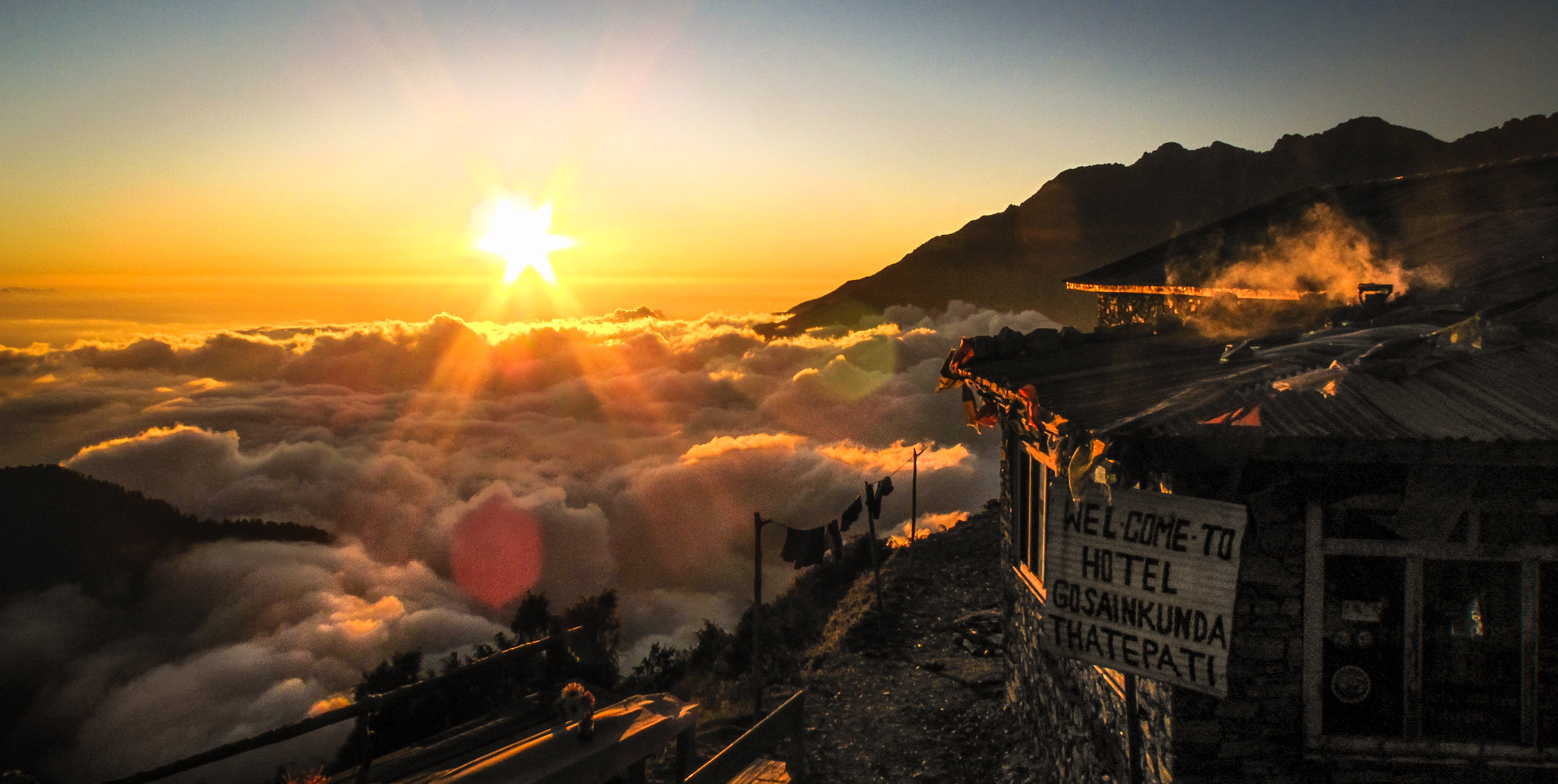 Sunset at Gosaikunda. Photo: Drouyn Cambridge/Flickr